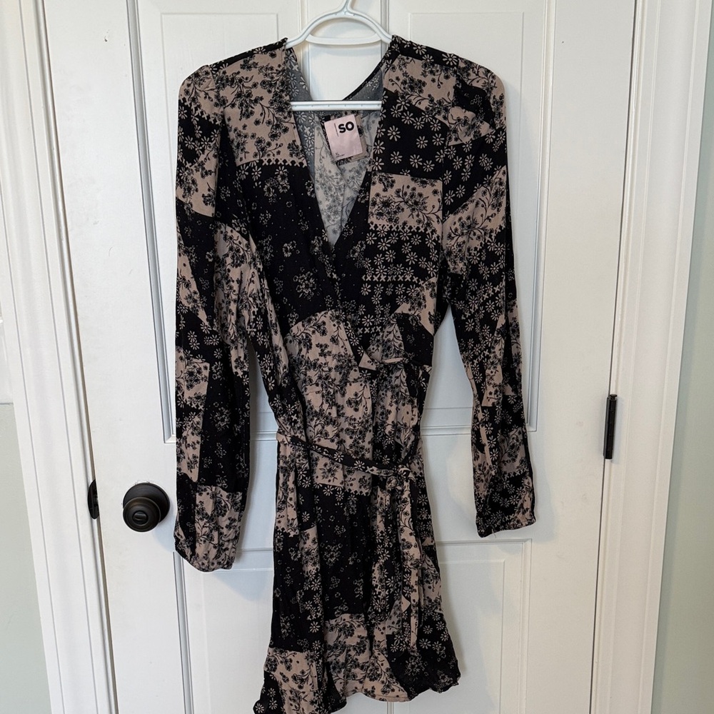 SO Black and Cream Long Sleeve Dress